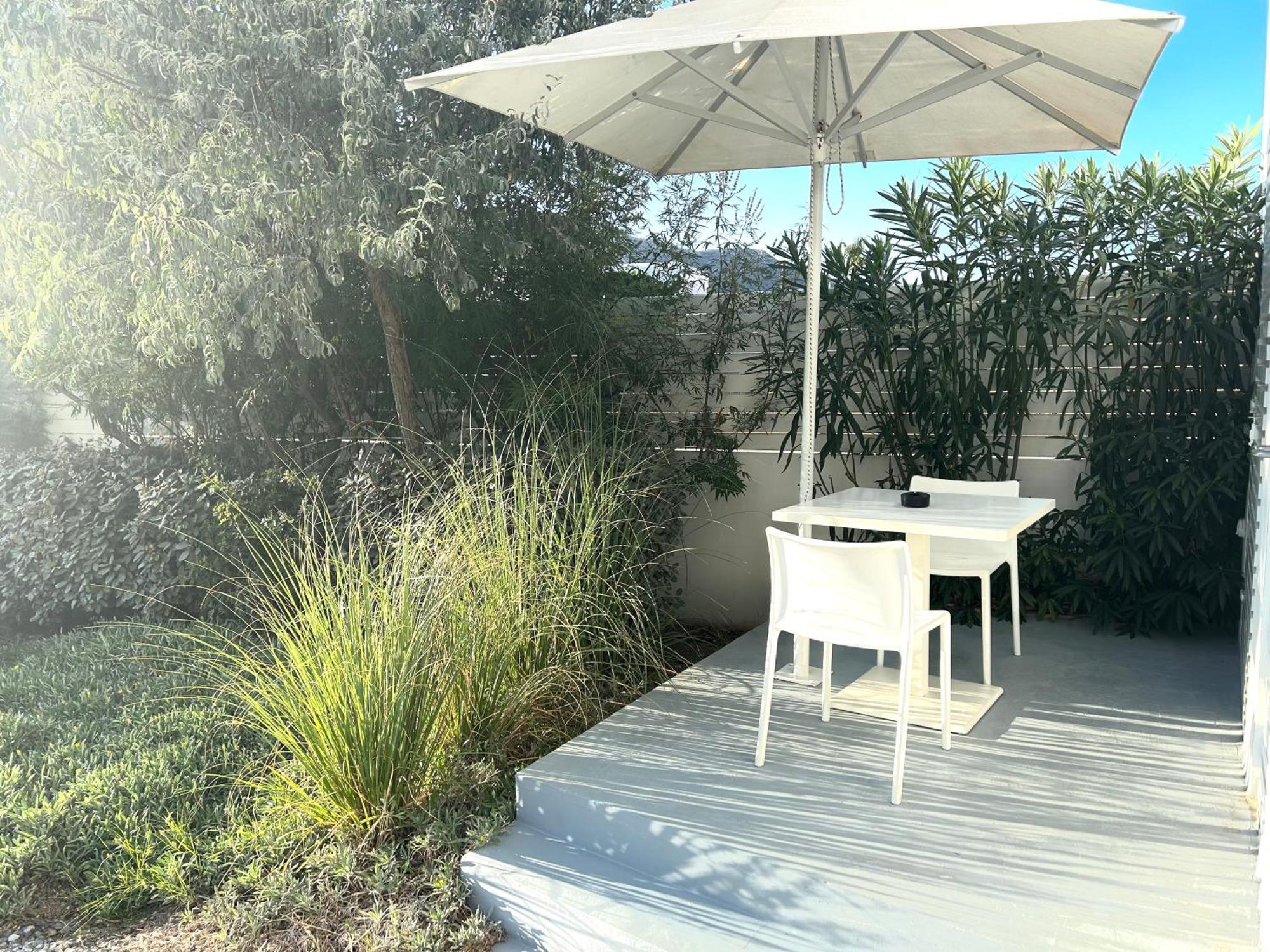 Relux Ios Hotel Exterior foto